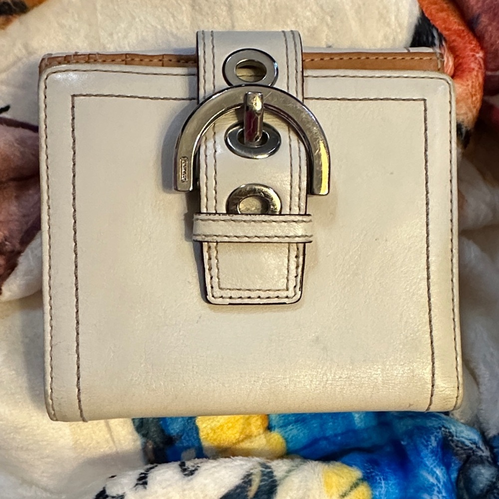 Vintage Coach Bifold Buckle Leather Wallet